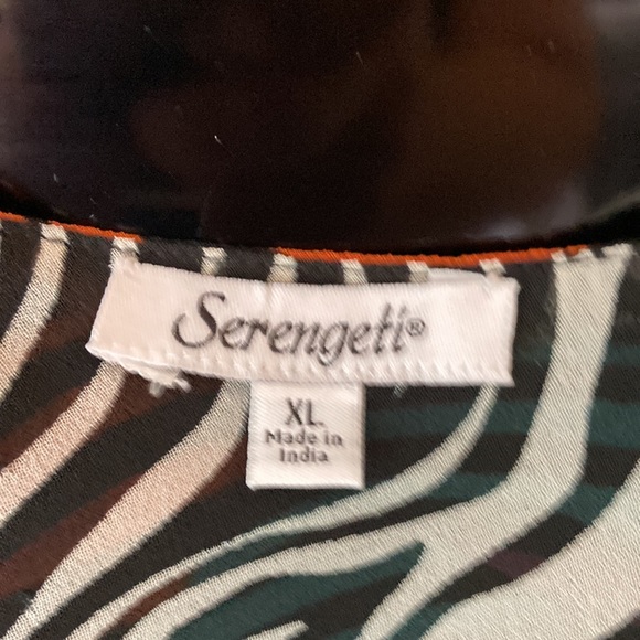 2 for 1 reversible dress by Serengeti - Picture 9 of 10